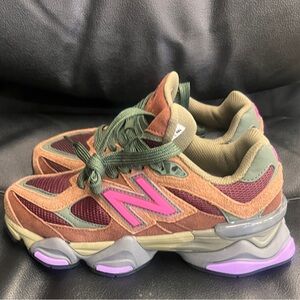(NEW) Men’s New Balance 9060 Rich Oak Burgundy